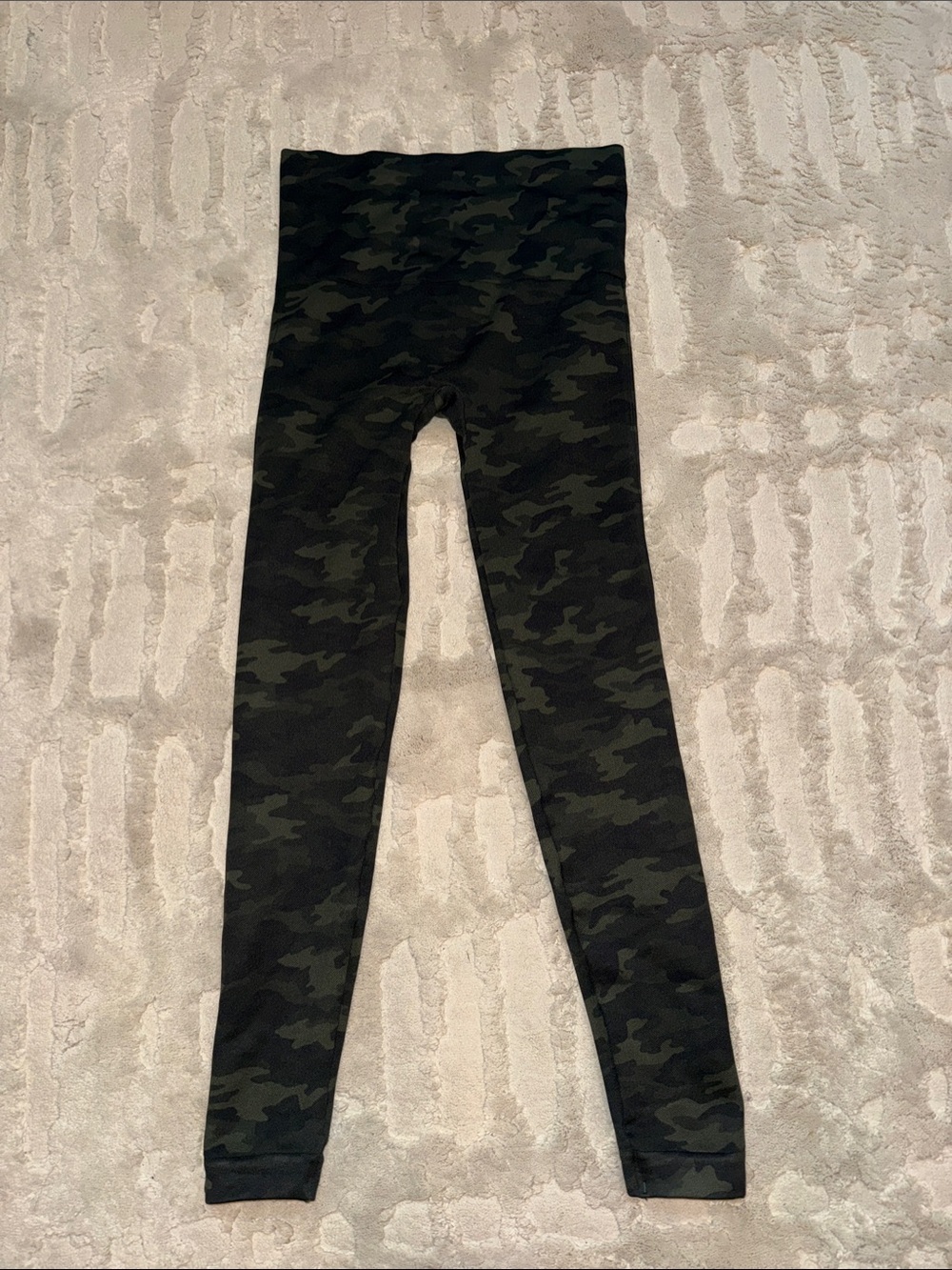 SPANX Camo High-Waist ribbed knit Leggings - Black & Green M 8-10